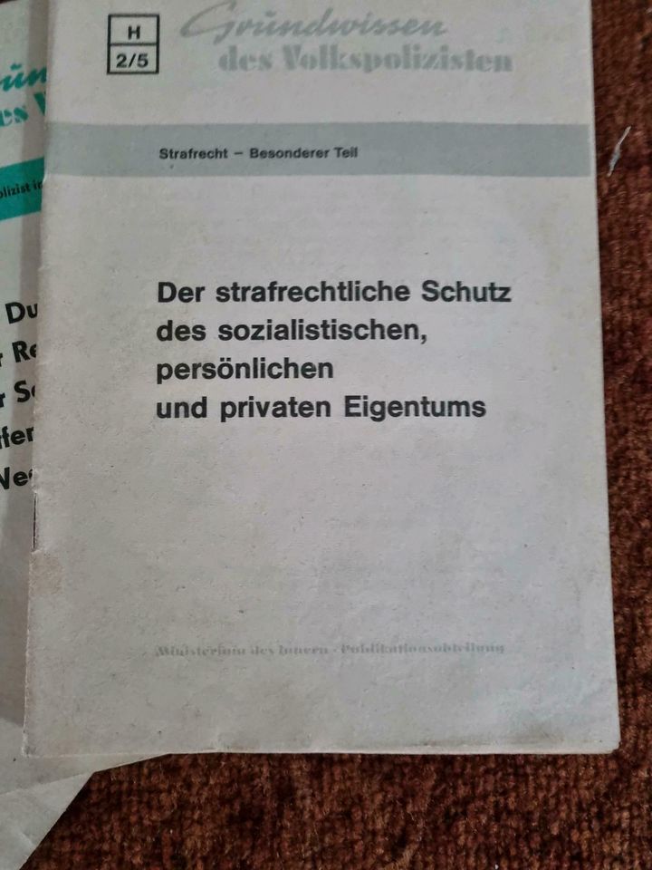 5 Hefte zur Ausbildung der Volkspolizei in den 70iger Jahre/K15 in Frohburg