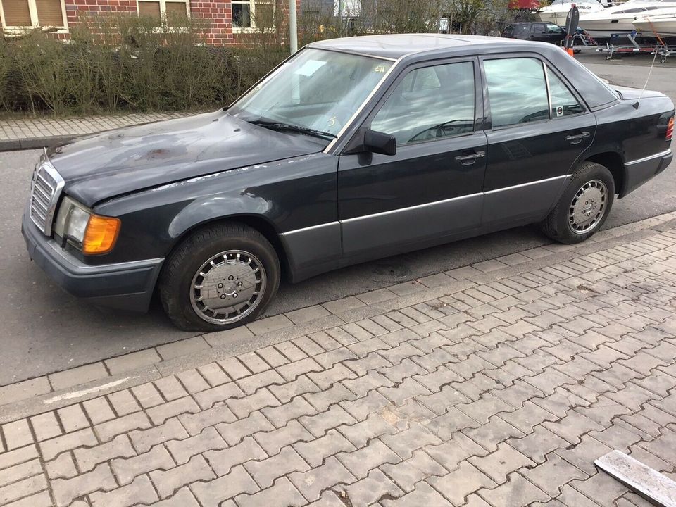 Mercedes Benz W124 300e Alle Ersatzteile ab 1€. in Havixbeck