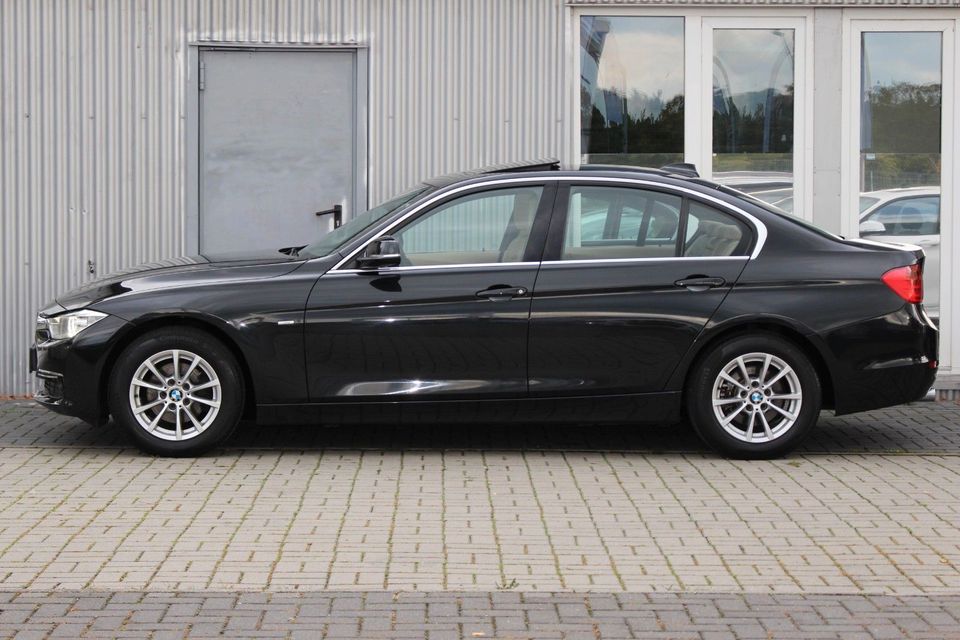 BMW 318d Luxury Line+Navi+Leder+Bi-Xenon+ESD in Berlin