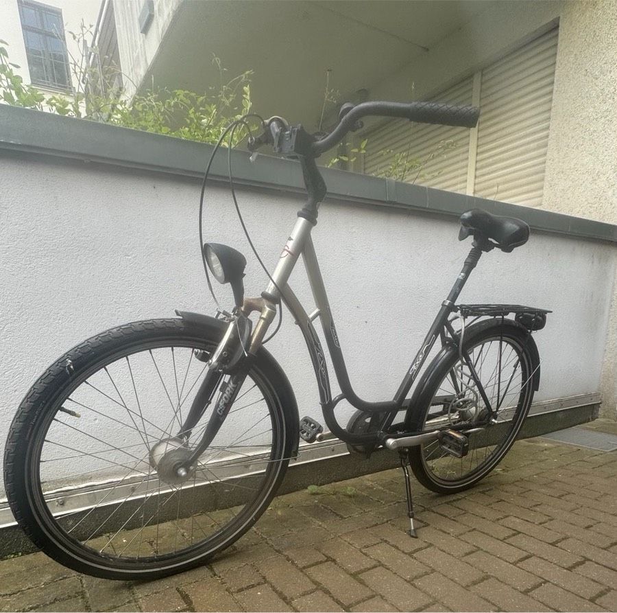 Fahrrad CS Fork Texo mit Continental Reifen in Leipzig