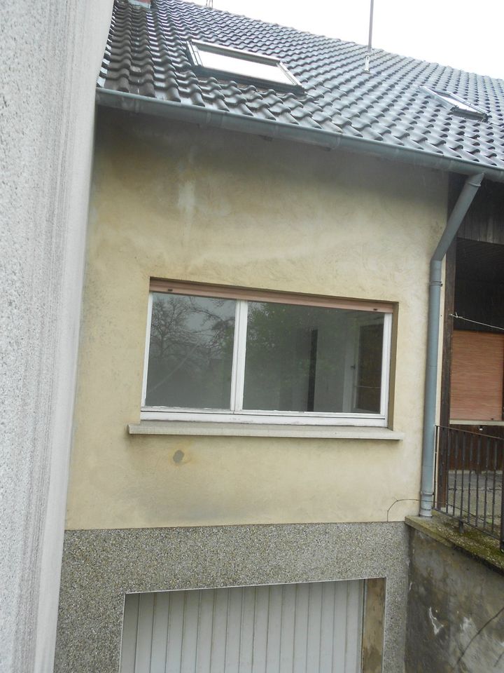Doppelhaushälfte mit großem Grundstück! Provisionsfrei. in Rehlingen-Siersburg
