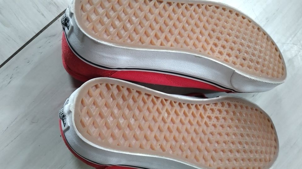 VANS rote Sneakers Schuhe Herren Gr. 41 in Nürnberg (Mittelfr)