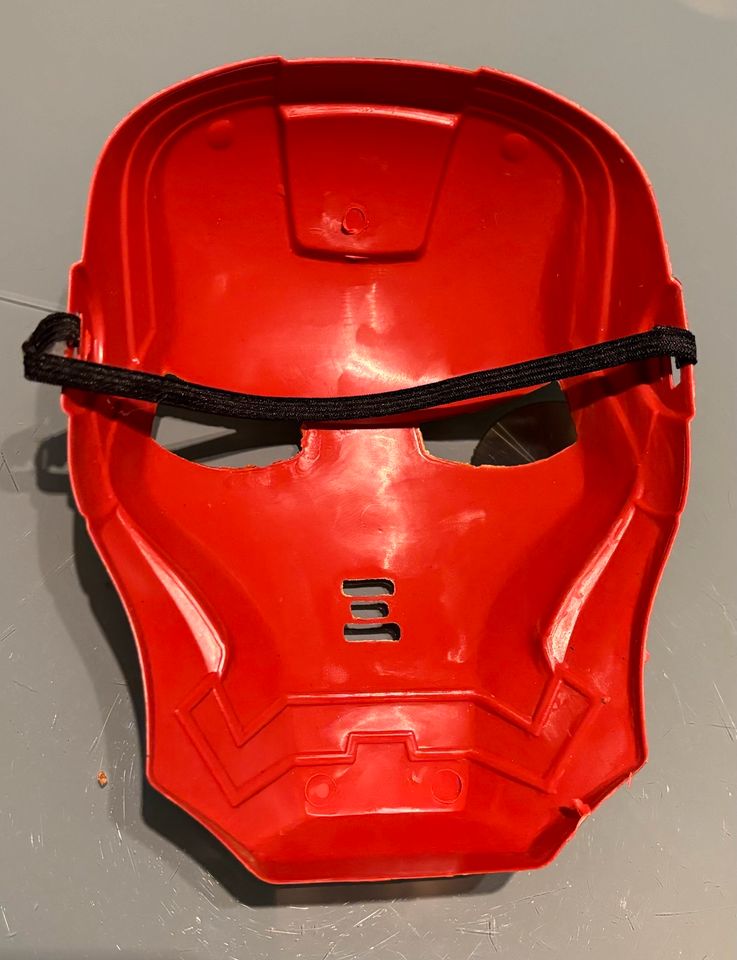 Iron man Maske Karneval Kostüm in Liebenau