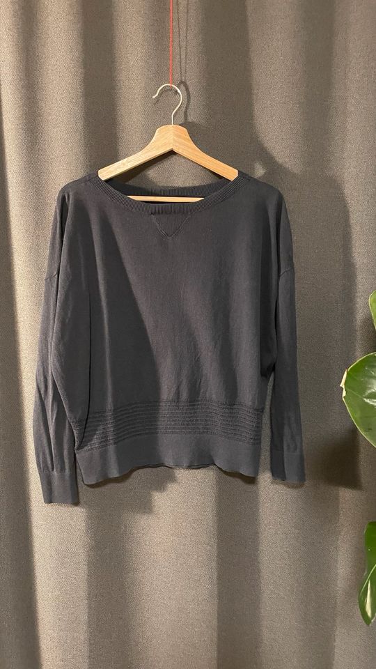 Mexx Pullover S blau in Berlin