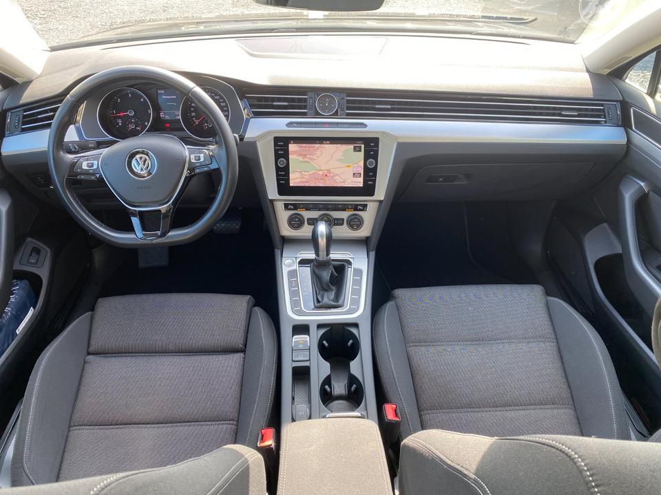 Volkswagen Passat Variant 2.0TDI DSG*Kamera*ACC*LED*19%MwSt. in Oberderdingen