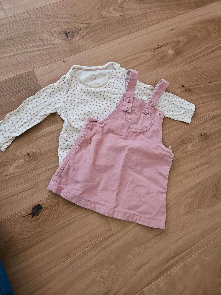 Süßes Cordlatzkleid und Punkteshirt in Rosa Marke C&A Größe 80 in Ostfildern