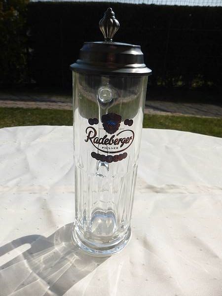 Radeberger Bierglas / Bierhumpen mit Zinn Deckel u. Henkel 0,5 L in Dresden