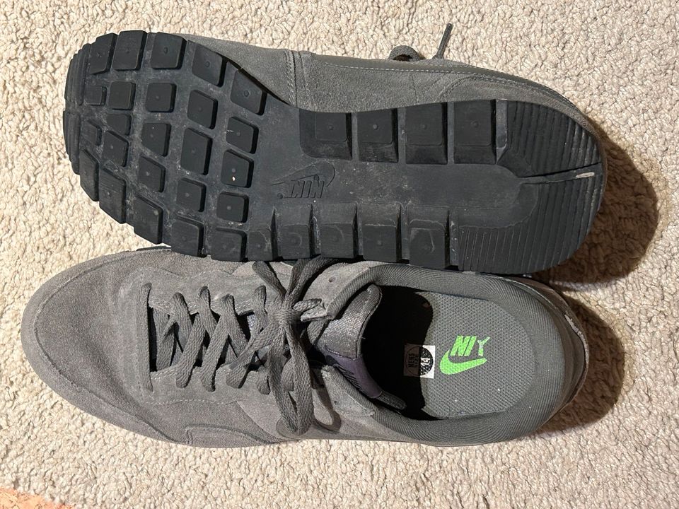 Nike Air Schuhe 47.5 in Nufringen