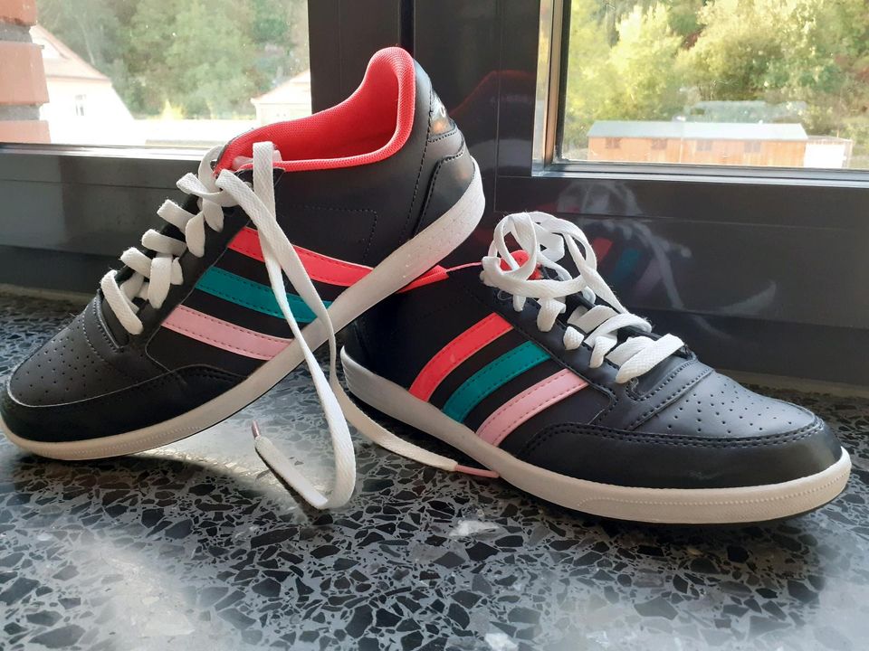 Schuhe Sneaker Adidas Neo Label schwarz pink Gr. 39 in Dresden -  Dresden-Plauen | eBay Kleinanzeigen ist jetzt Kleinanzeigen
