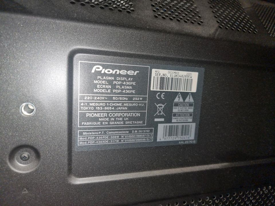 52,Zoll Pioneer Plasma TV. in Hamburg