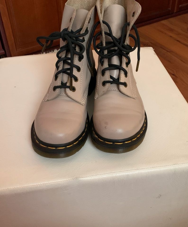 Dr. Martens, doc marten Stiefel, Boots, weiches Leder. Gr. 38 in Gernsbach