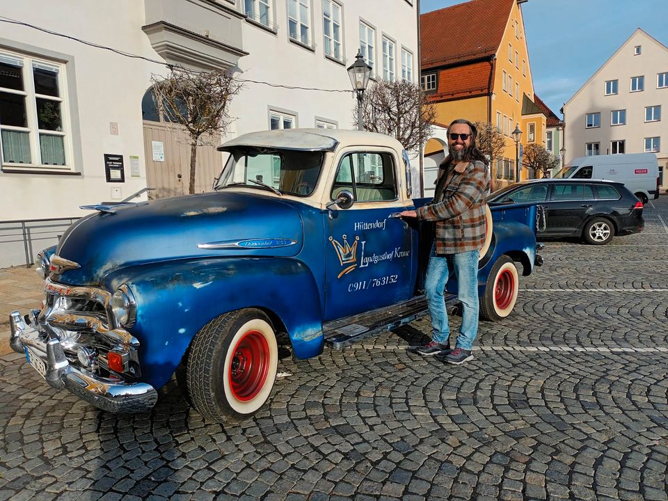 Hot Rod Ford - Pontiac - Cadillac - Chevrolet - Dodge - US Car in Friedberg