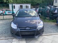 Ford Focus 1,6TDCi  Schaltgetriebe 5 Tür Limousine Frankfurt am Main - Bockenheim Vorschau