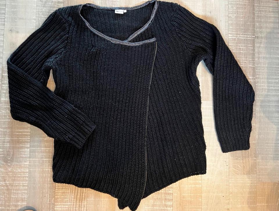 Ausgefallene, kuschelige Strickjacke, L, Cardigan, Pulli, schwarz in Jübek