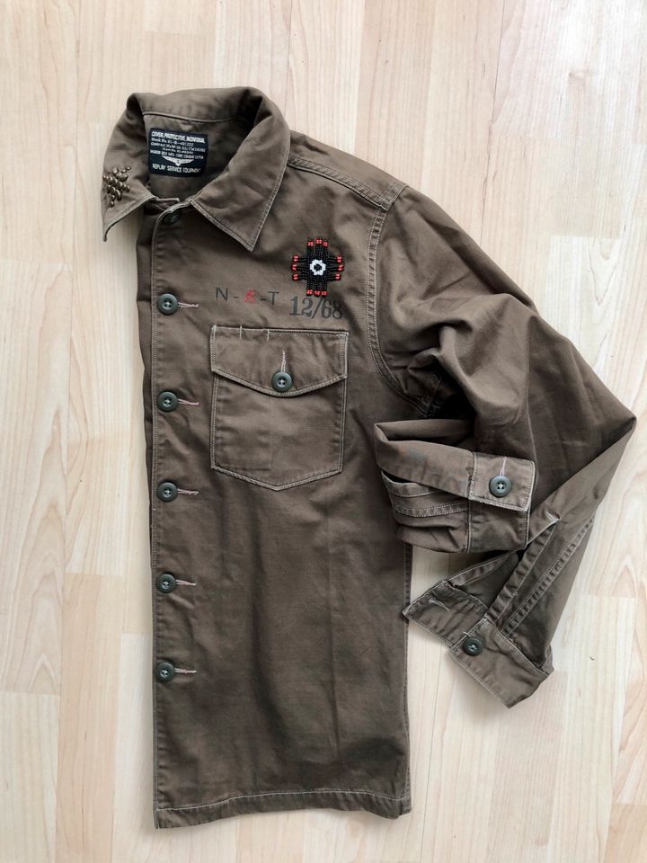 Replay Hemdjacke Herren Military Style olivgrün in Fürth