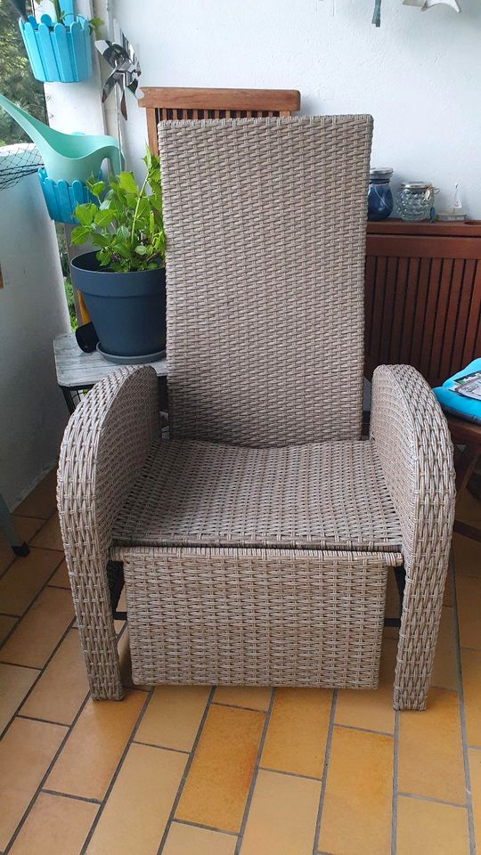 Polyrattan Liegestuhl Jysk Neu♥️ in Gelsenkirchen