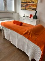 2x Massagebank /Liege mit Matratze aus Holz Hessen - Kelkheim Vorschau