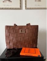 TOLLE GUESS TASCHE / SHOPPER IN BRAUN!  NEU MIT ETIKETT!! Berlin - Zehlendorf Vorschau