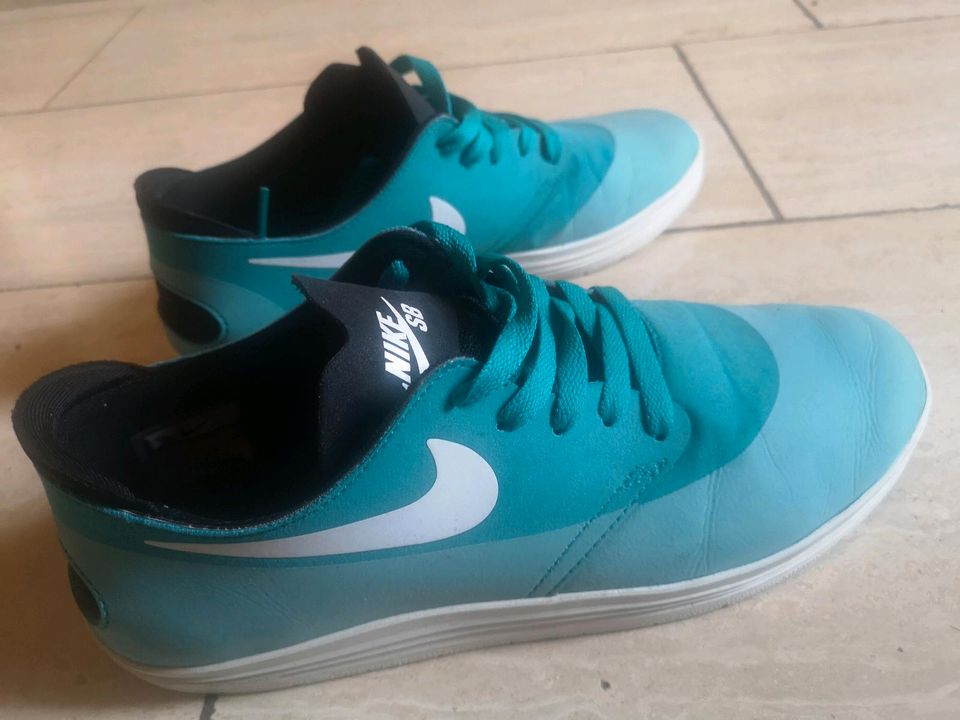 NIKE SB Schuhe TOP Janoski skateboard Lunarlon NEUwertig in Wartenberg