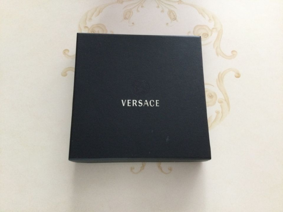 Versace Seiden Tuch 85x85cm in Winsen (Aller)