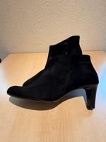 Schöne Gabor Stiefelette Schuh schwarz Leder Gr.8 / Gr.41 Nordrhein-Westfalen - Gelsenkirchen Vorschau