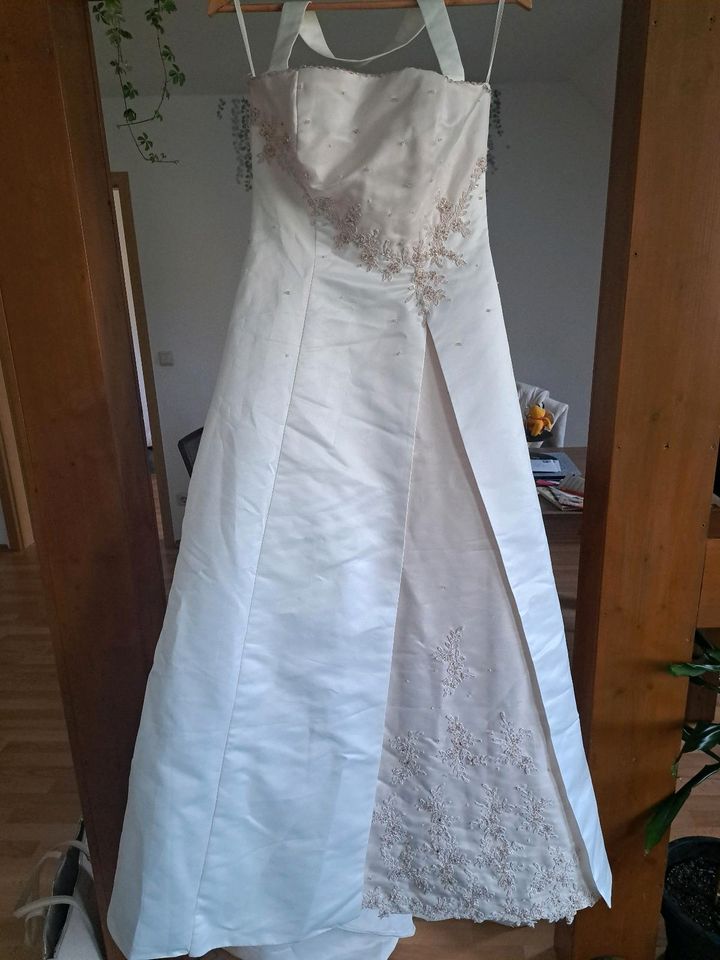 Brautkleid in Bad Köstritz  