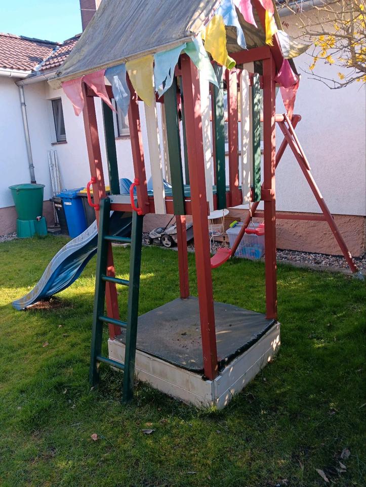 schaugel mir Rutsche und Sandkasten für selbsabbauen Preis 80€ in Fritzlar