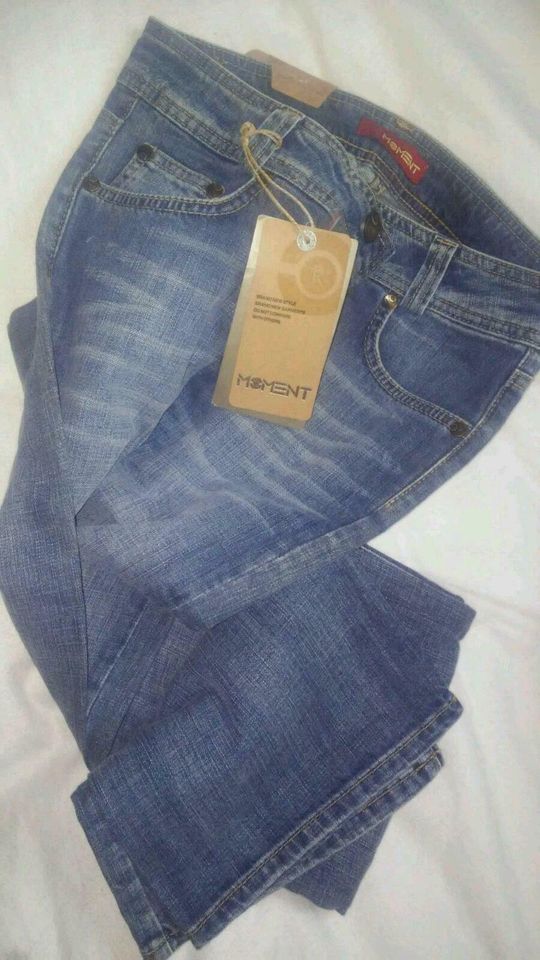 Jeans Dallas Wrangler Lee Esprit Lemmi Denim... gelb uvm in Rheurdt