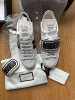 Gucci Sneaker mit abnehmbaren Patches Nürnberg (Mittelfr) - Mitte Vorschau