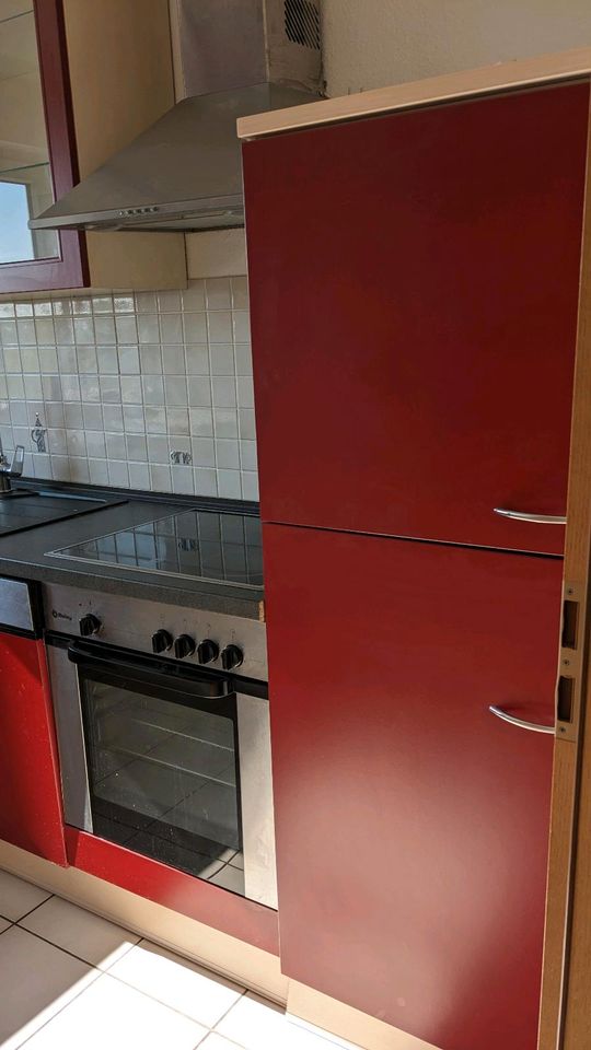 Küche inklusive Küchengeräte günstig abzugeben in Reinfeld