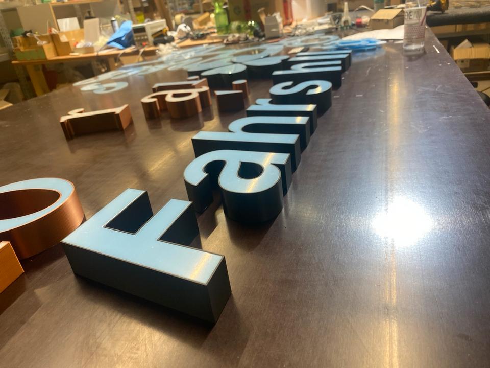 3D LED Buchstaben - Leuchtreklame - Aussenwerbung - led Buchstabe in Bielefeld