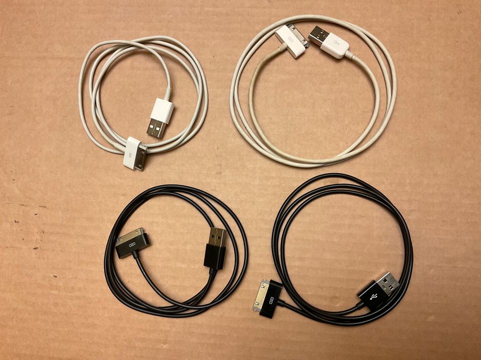 ** Apple Iphone kompatibel 30-pin to USB 2.0 Kabel MA591ZM/C ** in Neuhausen ob Eck