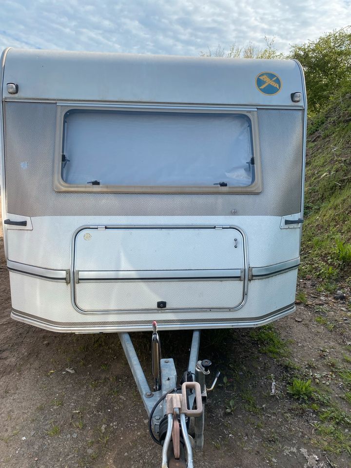 Wohnwagen Hymer Eriba Nova 490 in Mandelbachtal