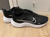 Nike Sneaker Turnschuh Sportschuh NEU Niedersachsen - Ganderkesee Vorschau