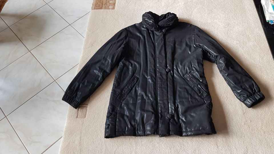 Schöne Vintage Winterjacke in schwarz in Größe 36 aus den 80 er J in Albstadt