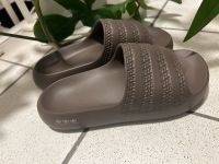 Adidas Adilette Ayoon Plateau Gr. 37 earth strata/sand strata Baden-Württemberg - Kirchardt Vorschau