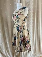 Khujo beige buntes Kleid Gr. L / 40 Rheinland-Pfalz - Betzdorf Vorschau