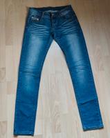 Diesel Jeans Damen w30 Blau neuwertig Saarland - Völklingen Vorschau