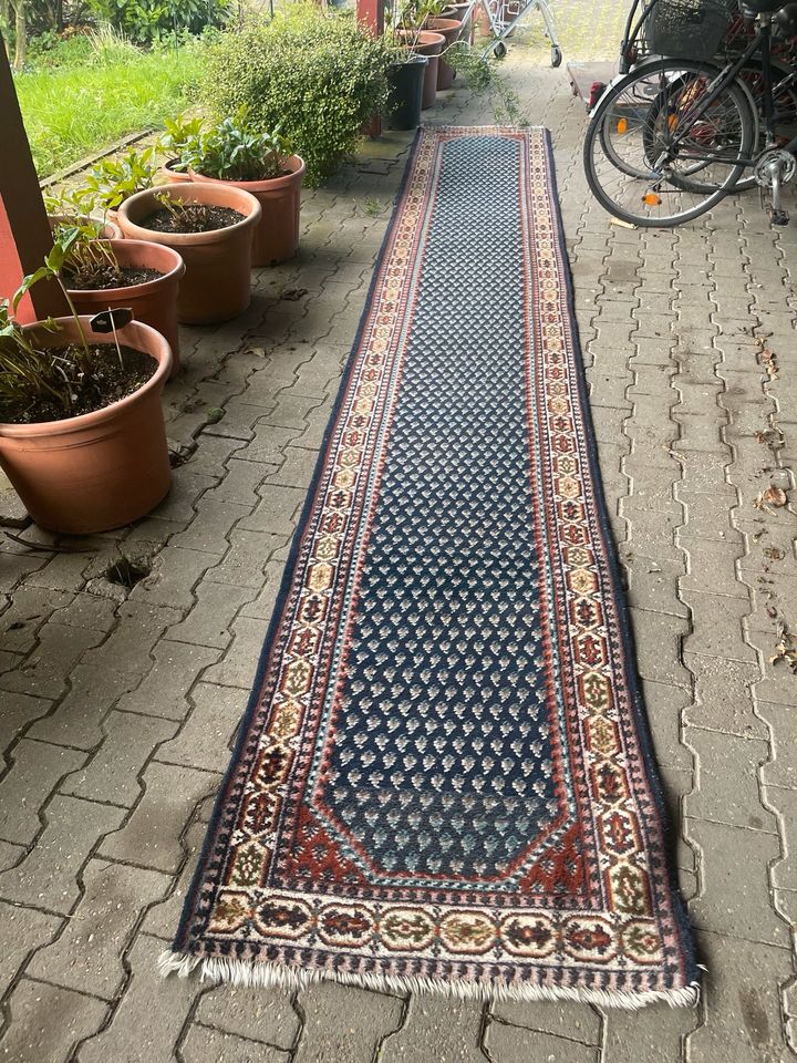 Echter dicker Teppich Schurwolle ca. 480-500x80 in Köln
