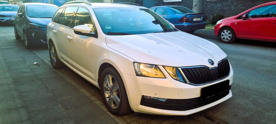 Skoda Octavia 1.6 TDI TÜV neu in Duisburg