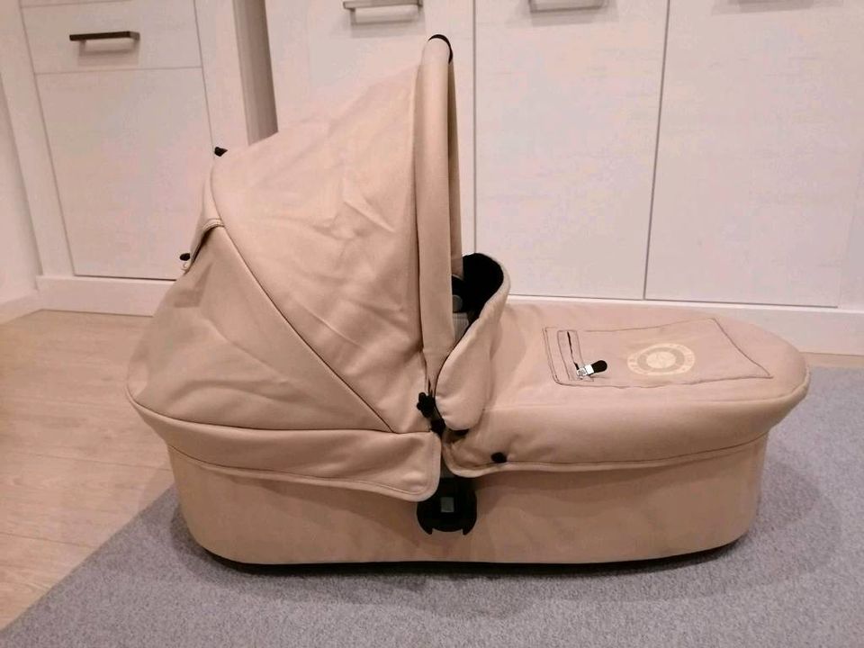 Babywanne vom Kinderwagen in Hamburg