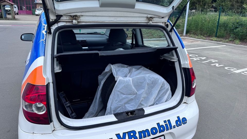 Volkswagen Fox Basis Klima TÜV 11/2024 8x Bereift in Wiesloch