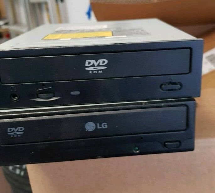 PC CD Rom zu verkaufen in Andernach