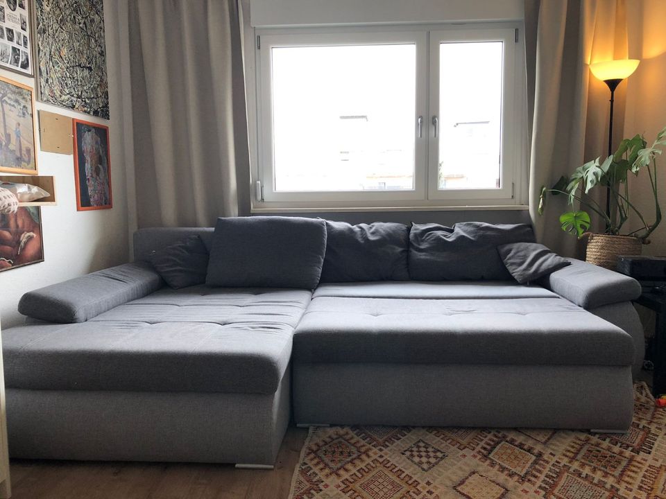 Sofa / Couch / Schlafcouch in Frankfurt am Main