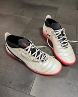 Puma One Fußballschuhe Gr. 42,5 Halle + draußen  weiß Berlin - Tempelhof Vorschau