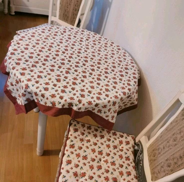 Clayre & Eef Shabby Chic Tischdecke Set und Sitzpolster in Ratingen