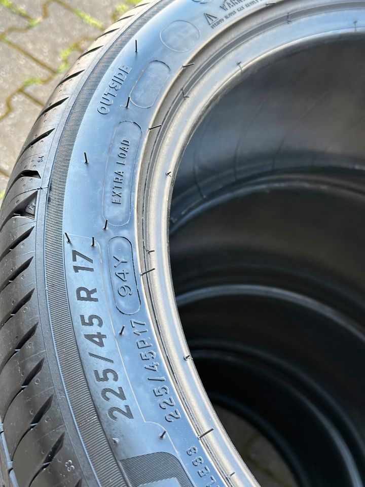 4x Sommerreifen 225/45R17 94Y Michelin Primacy 4 * Stern 2024 fast Neu ! in Gelsenkirchen