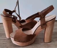 Gr.38 Plateau Sandalen aus Kalbsleder Berlin - Reinickendorf Vorschau