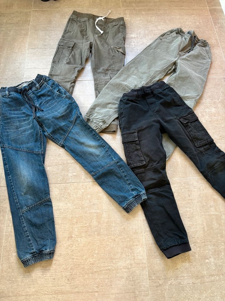 4 Baggy Jeans (pull on) in Gr. 152 (H&M) in Machern