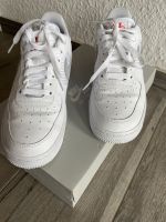 Nike Air Force 1 '07 Schuhe Größe 40 weiß neu Sneaker Sport Niedersachsen - Schortens Vorschau